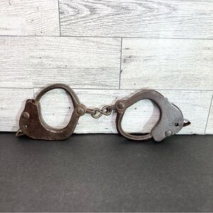 ANTIQUE VINTAGE‎ METAL TOY HAND CUFFS no Key Parts only